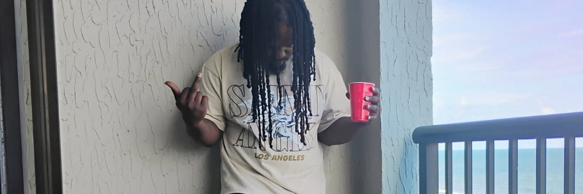 FreemanQuaydir's tweet photo. Fuck my #sumnervillesc people at https://t.co/0cH1nYifg5