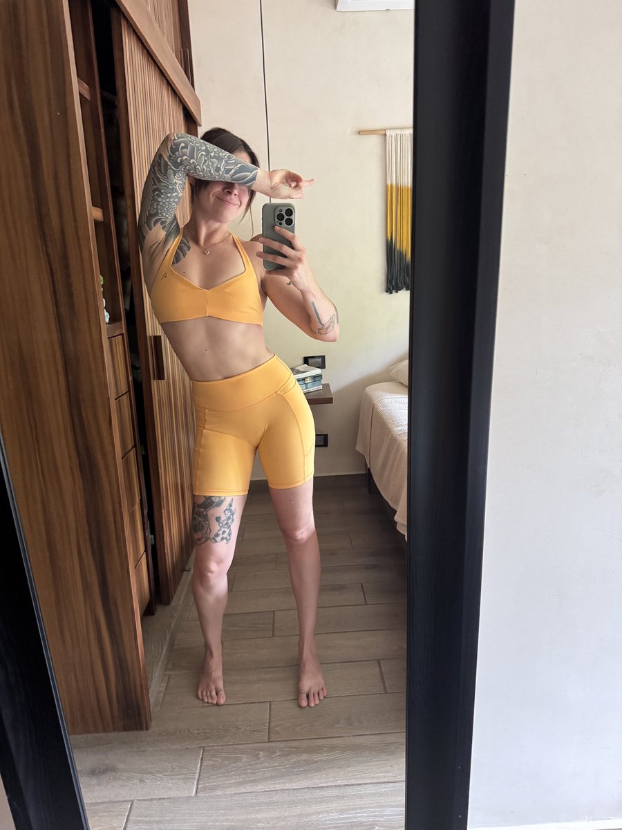 ImperialKiss's tweet photo. Mexico living looks good on me 🧡 https://t.co/VOwZOCxZdU