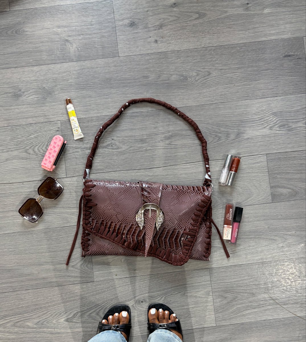 faifae_'s tweet photo. Who said crochet bags are tacky? https://t.co/lwCNEZdT1B