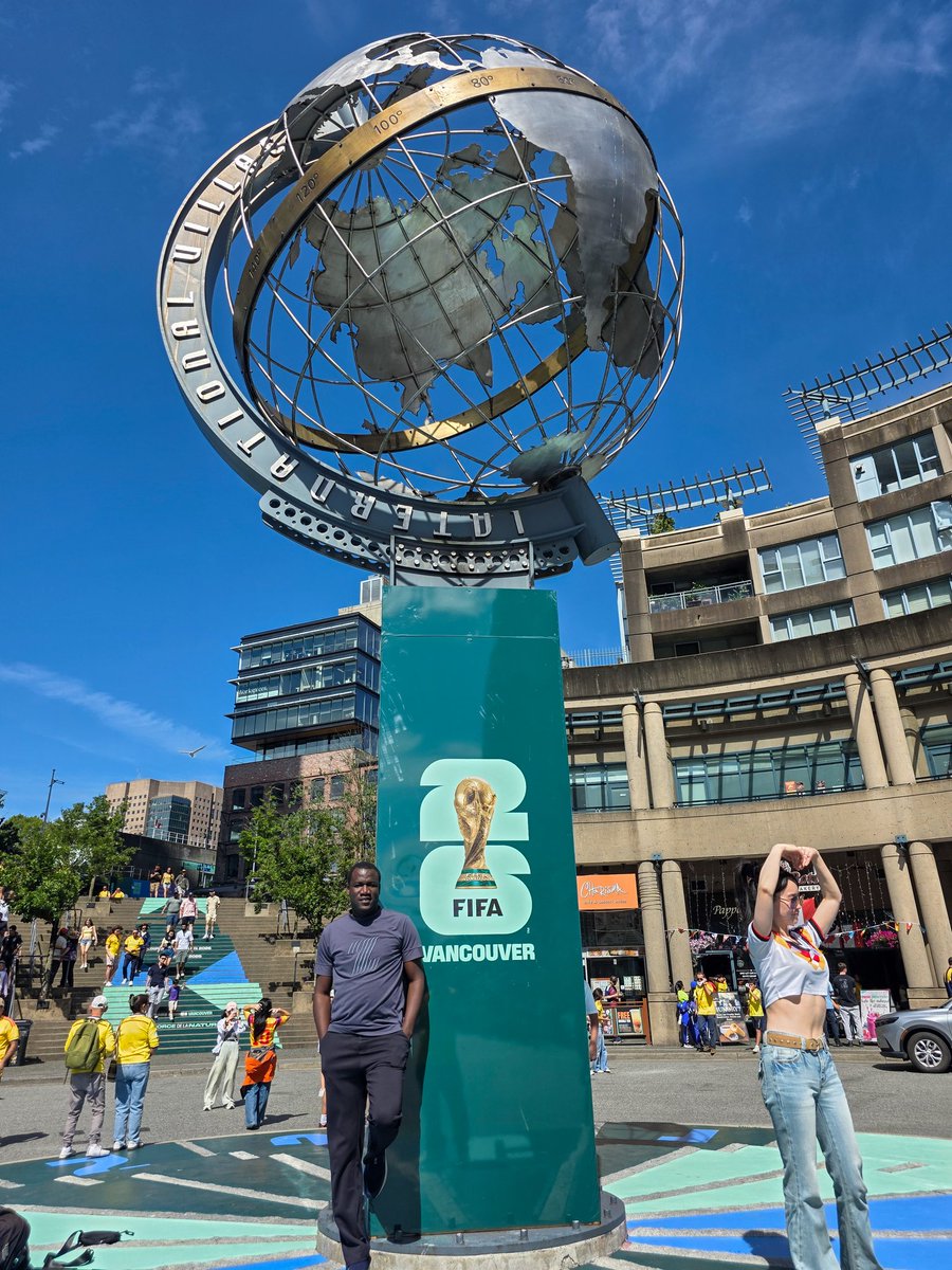 OgaNlaMedia's tweet photo. "Don't sit down and wait for the opportunities to come. Get up and make them."

Vancouver 🇨🇦 was a beautiful visit. Thank you, see you in the future!!! https://t.co/l5CWfgTQtb