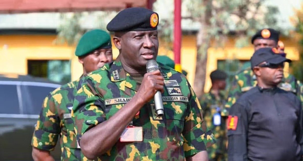 thecableng's tweet photo. Army warns new recruits against social media misuse, says offenders risk dismissal

Waidi Shaibu, chief of army staff (COAS), has cautioned newly enlisted soldiers against the misuse of social media.

According to Zagazola Makama, a counter-insurgency publication focused on the Lake Chad region, Shaibu spoke on Wednesday at the maiden passing-out parade of 2,989 pioneer recruits at the Depot Nigerian Army, Amasiri, in Edda LGA of Ebonyi state.
 https://t.co/559pKbSCUb