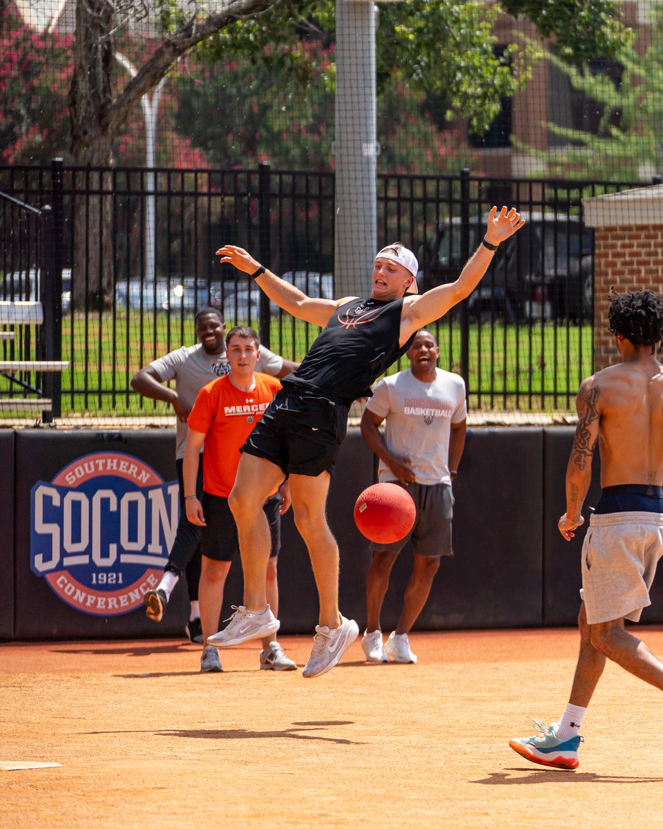 Mercer Men's Basketball tweet media