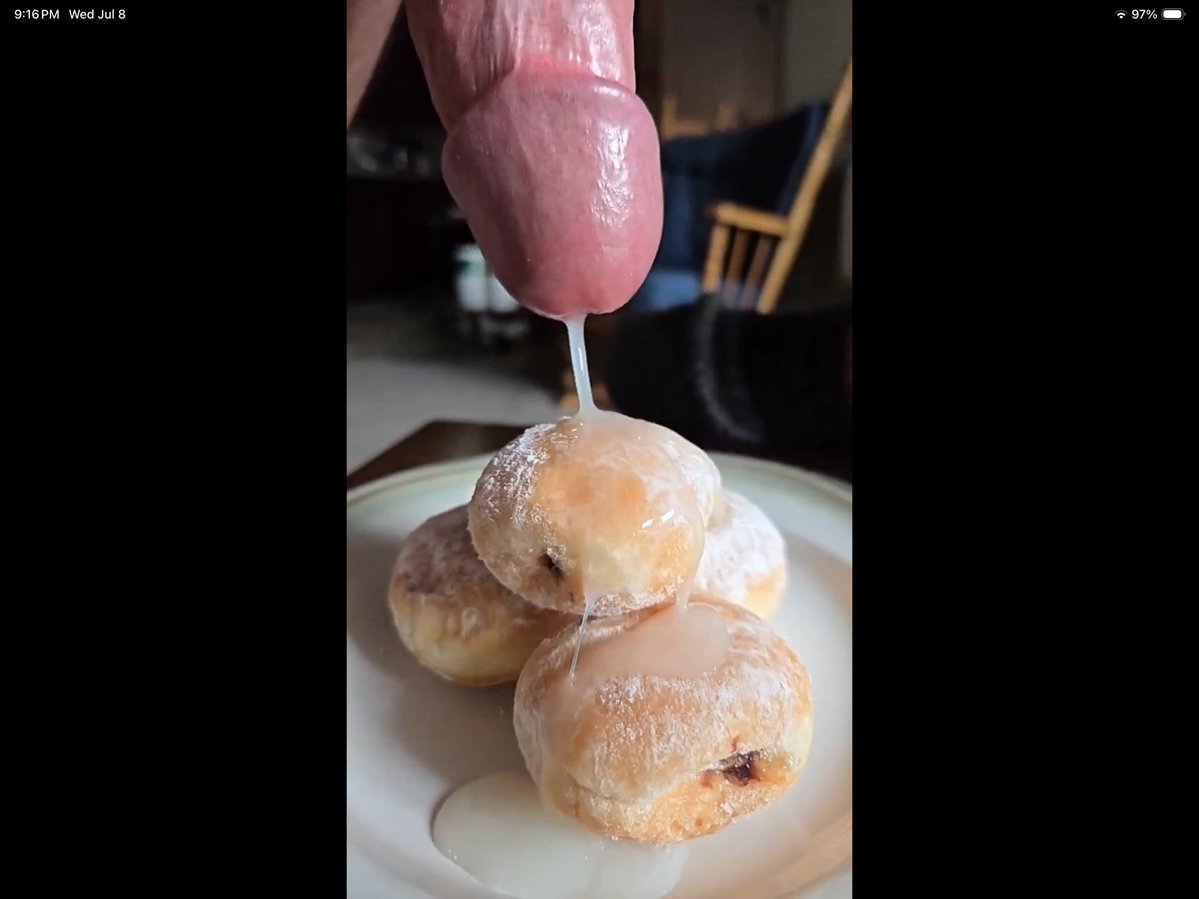 dc702277's tweet photo. Embarrassing to admit but I have been falling behind on my rent the last few months. Normally my wife will suck our landlord’s cock in exchange for rent but today she is out of town. That fucking prick showed up with some glazed donuts for me to eat as he mocked me. Fuck my life! https://t.co/OwaKeJHjOH