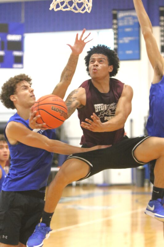 pmsbl's tweet photo. Wed, 7/8: Games moved inside to Princeton HS tonight. 2 games starting at 7:15 @PrincetonRec @PrincetonPolice @gmchoops 
Check out this week's @TownTopics PMSBL feature article: https://t.co/Yp1u7ubG0n https://t.co/svzakdxCkU