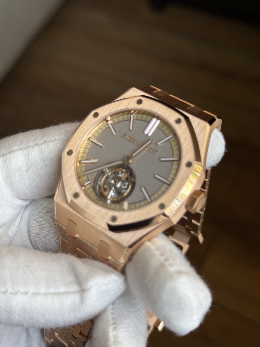 watchking69's tweet photo. Underrated banger. https://t.co/yGVJOy2pwR