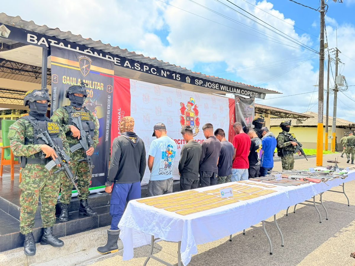 FuerzasMilCol tweet picture