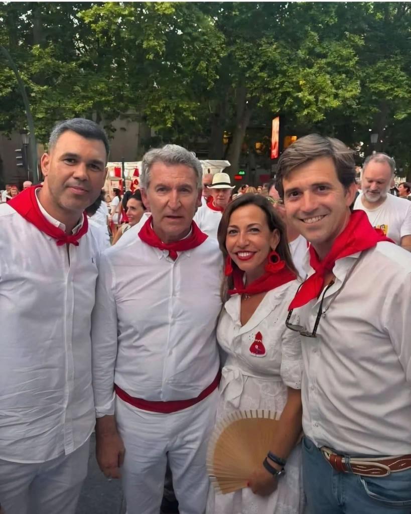 jebl_'s tweet photo. ... Qué tipo de baja o permiso se han cogido estos "trabajadores" para irse a Pamplona?   Esto es absentismo y fraude también? https://t.co/ilJsGAWTAO