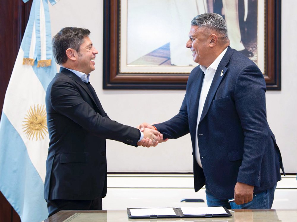 MacriElKiller's tweet photo. Mientras en Estados Unidos avanzan las investigaciones sobre las operaciones financieras, en Argentina el poder político sigue protegiendo a una estructura con fuertes vínculos con el PJ. Nunca se olviden que detrás de Tapia esta Kicillof con el manejo del CEAMSE, Toviggino que es el testaferro de Zamora y detrás de Faroni está Sergio Tomás Massa con sus negociados con las empresas de espectáculo