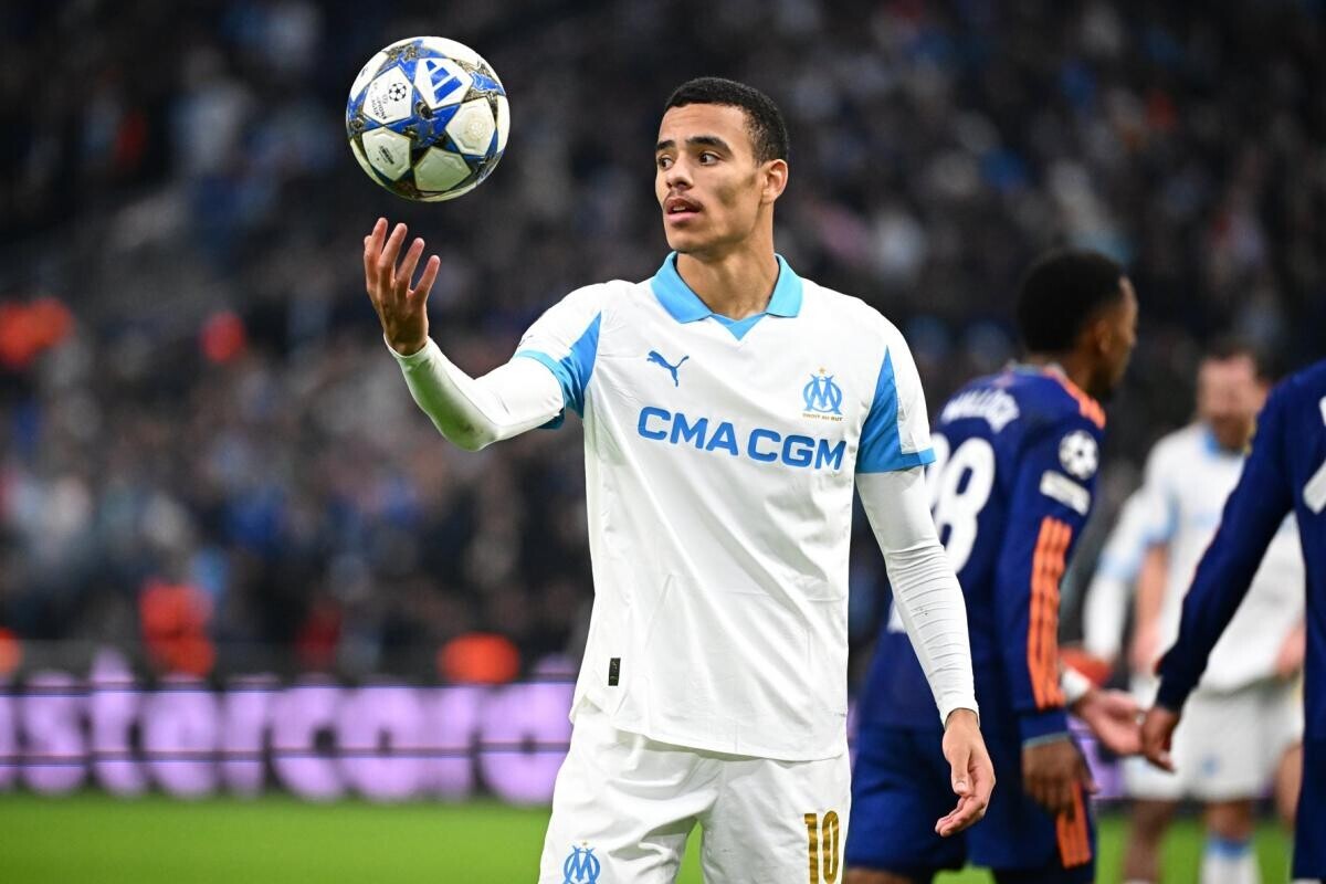 lequipe's tweet photo. De l'OM vers Fenerbahçe ou l'Atlético de Madrid : pour Mason Greenwood, c'est bientôt l'heure du dénouement

➡️ https://t.co/DrguTYC9rA https://t.co/2lH946an6P