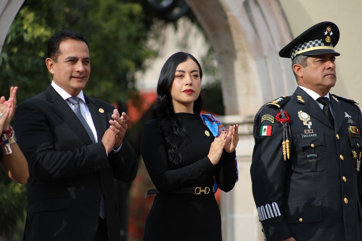 PJDGO's tweet photo. En representación del #PJDGO, la M.A.P. Irma Selene Soto Rodríguez, Magistrada Presidenta del #TDJ, asistió a los actos conmemorativos por el 463 Aniversario de la Fundación de la Ciudad de Durango
Nos unimos a esta celebración que honra la historia y el legado de nuestra ciudad https://t.co/eiwIUESsIM