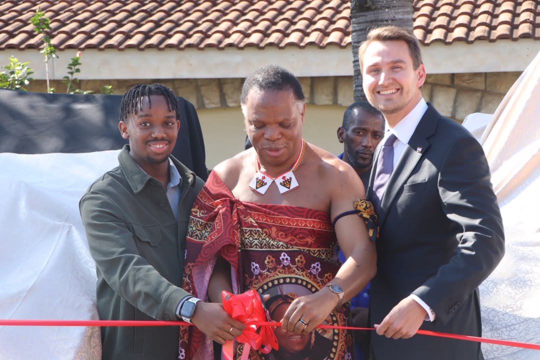 AlexEriksroed's tweet photo. Great to hand over a solar thermal training system, funded by the Austrian Development Agency, to the Hon. Minister of Natural Resources and Energy of the Kingdom of Eswatini, HRH Prince Lonkhokhela.
#SOLTRAIN #Solar #Solarthermal

@AustriainZA 
@SADCSEW 
@SACREEE_SADC 
@MFA_Austria 
@EswatiniGovern1 
@EUinEswatini 
@UNDPEswatini 
@Eswatini_TV 
@SADC_News