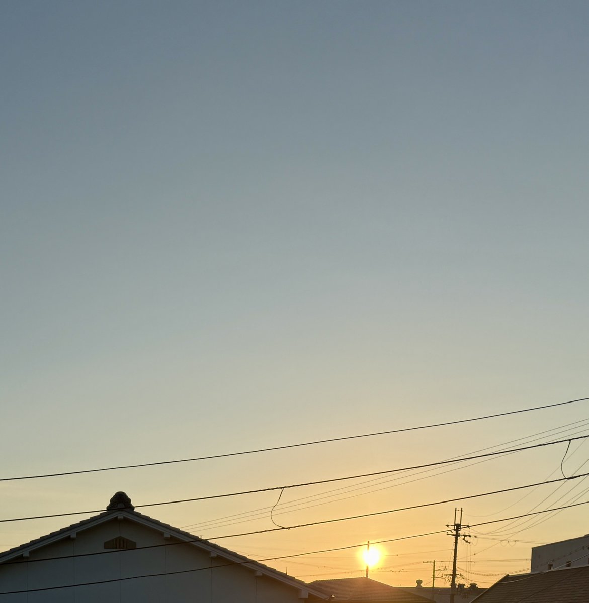 woodpony1's tweet photo. #朝陽
#快晴の空

2026.7.9
木曜日の朝
朝陽が眩しい
おはよう世界

July 9, 2026
Thursday morning
The morning sun is dazzling.
Good morning, world. https://t.co/KlnD423cUU