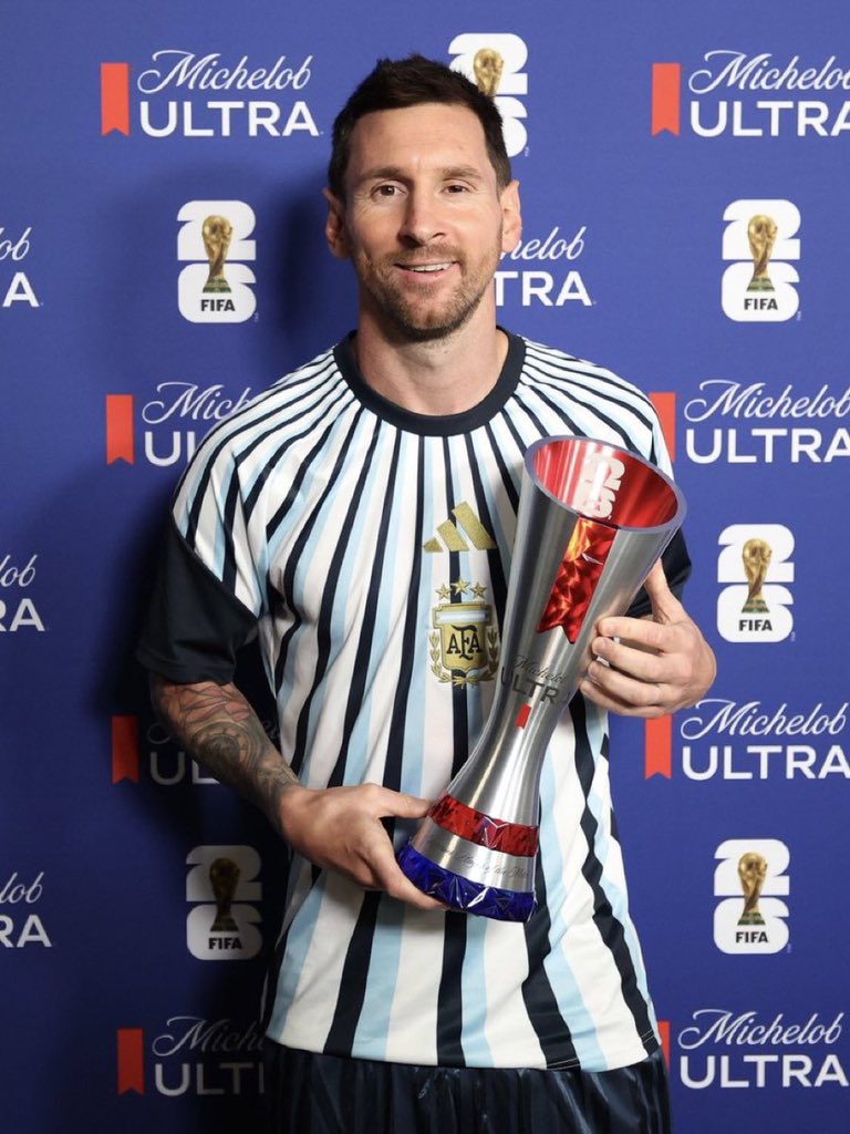 chilehp's tweet photo. This never gets old. I'll follow the first 20 Messi fans to like and follow https://t.co/e6WT6oIlXn