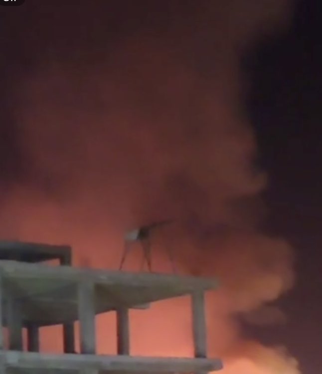 FaytuksNetwork's tweet photo. Pictures of US strikes in Bushehr, Bushehr Province https://t.co/2JgsUEV4r8
