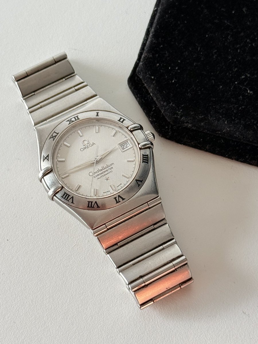 Watchalezsp's tweet photo. Volvemos a tener en stock uno de vuestros relojes favoritos, Omega Constellation Manhattan con su calibre automático y caja de 36mm por solo 1390€ con garantía de un año y envío incluido. Más info MD o What app +34600519908 https://t.co/iVumriOHVG