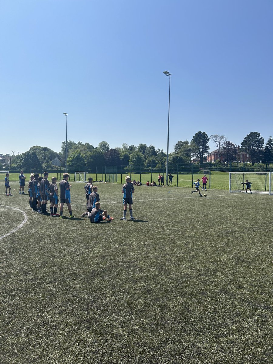 MrGriffithsPE's tweet photo. Da iawn to all the pupils who were involved in today’s Year 7/8 Graham Lewis 6 a-side tournament. ⚽️

Ton just falling short to a great Bryncellennog side in the cup final 👏🏼⚽️
#teamton #tcs @TCS_HWB https://t.co/Onwb3YqFlf