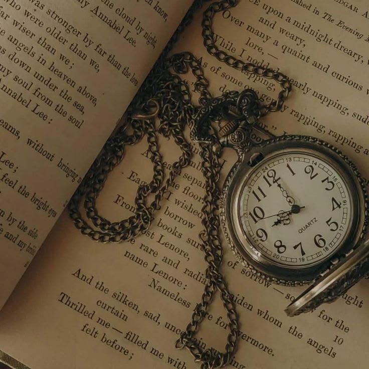 fadedparchments's tweet photo. 📜 ₊˚⊹ 𝗇𝖾𝗐 𝖼𝗁𝖺𝗉𝗍𝖾𝗋... 

#booktwt #filmtwt 🕯️
 
📚: (Gothic) Romantasy, Mystery
🕰️: Enola Holmes, Vampire Diaries, Teen Wolf, The Great, Obsession, pjo
🗝️:friends to lovers, supernatural romance, touch her and you die

♡/⟳ ifb 

#moothunt #darkacademia https://t.co/ieSNqRB64m