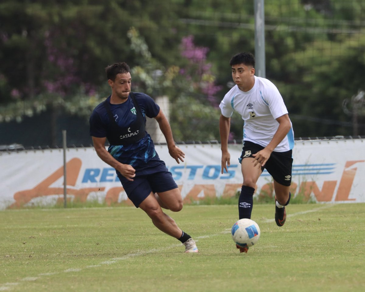 ZPanzaVerde's tweet photo. Este día se realizó un partido amistoso contra la selección Sub23 con un marcador final de 0-0. Listos para visitar Nueva Santa Rosa. #VamosAntigua https://t.co/8HMcjAq80R