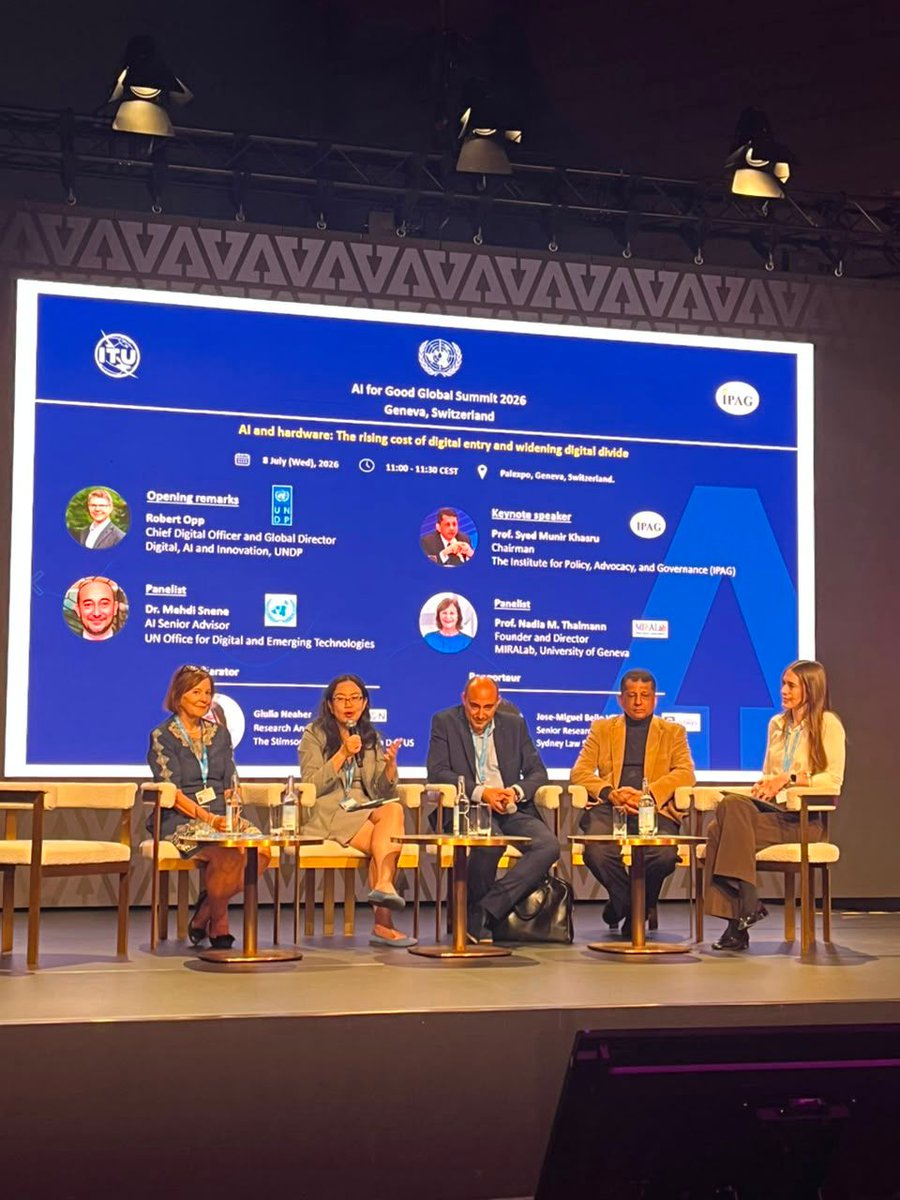 UNDPDigital's tweet photo. Connectivity used to be the dividing line. Now it's compute. 

At today's session on AI and hardware, @UNDP made the case that countries need institutions, skills, financing and governance, not just access, to make AI work for development. https://t.co/sYYgcGgndp