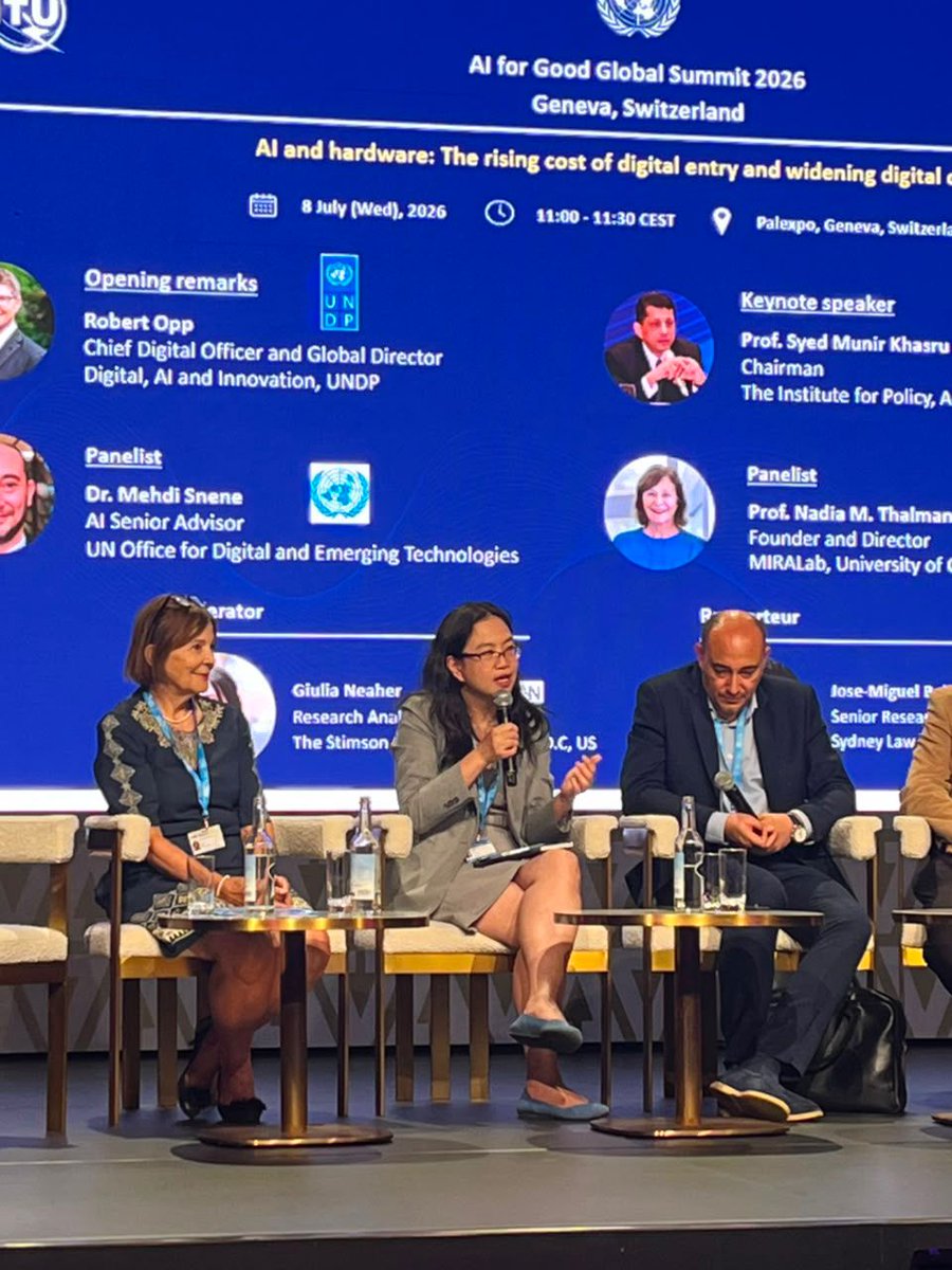 UNDPDigital's tweet photo. Connectivity used to be the dividing line. Now it's compute. 

At today's session on AI and hardware, @UNDP made the case that countries need institutions, skills, financing and governance, not just access, to make AI work for development. https://t.co/sYYgcGgndp