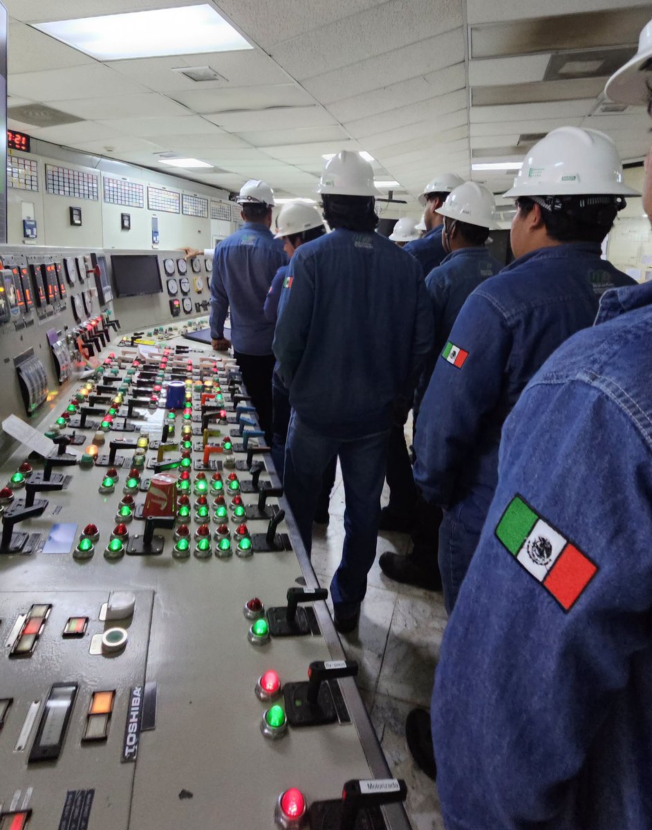 UTPPoficial's tweet photo. Nuestros alumnos de la carrera de Mantenimiento Industrial, vivieron una jornada de otro nivel en la Central Geotérmica de la CFE en la Cd. De Mexicali BC.
En la UTPP formamos ingenieros en el campo, no solo en el aula. https://t.co/z2cbvpFAdA