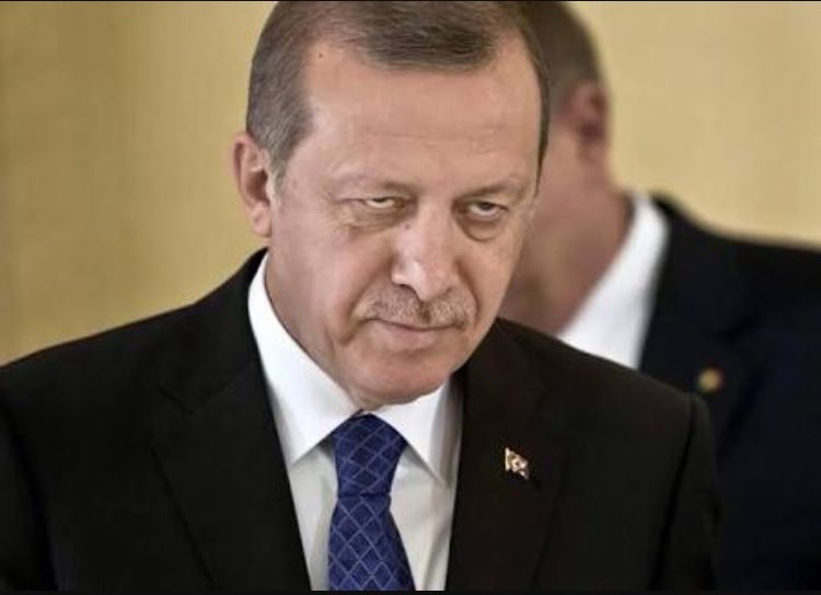 TURKHazall's tweet photo. Erdoğan’a iç politikası kötü diye kızıyoruz ama hakkını verelim lütfen dış politikası daha da kötü…! https://t.co/p4ee29efSP