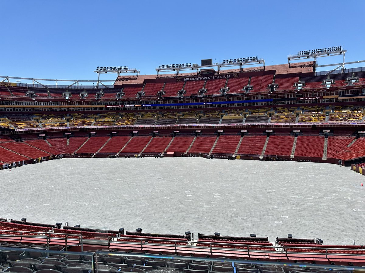 StaceyLynnMF's tweet photo. We had the opportunity to tour the Commanders stadium and sit in the seats we have for the season! ❤️🏈
#HTTC https://t.co/PuyIbtrQeo