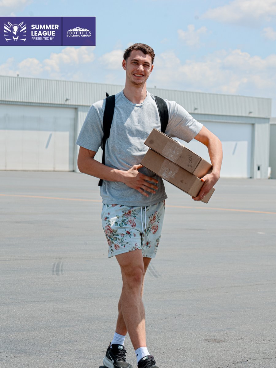 hornets's tweet photo. off to vegas for summer league 🌴 https://t.co/xGjnWVqA4O