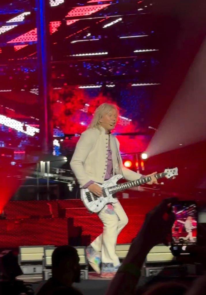 dltourhistory's tweet photo. Def Leppard News - #DefLeppard - Paris, France 8th July 2026 🇫🇷
Live Updates - Animal in Paris 📸
#setlist #philcollen #joeelliott #accorarena
https://t.co/sVn2KKYllA https://t.co/ZqyLsOW5pd