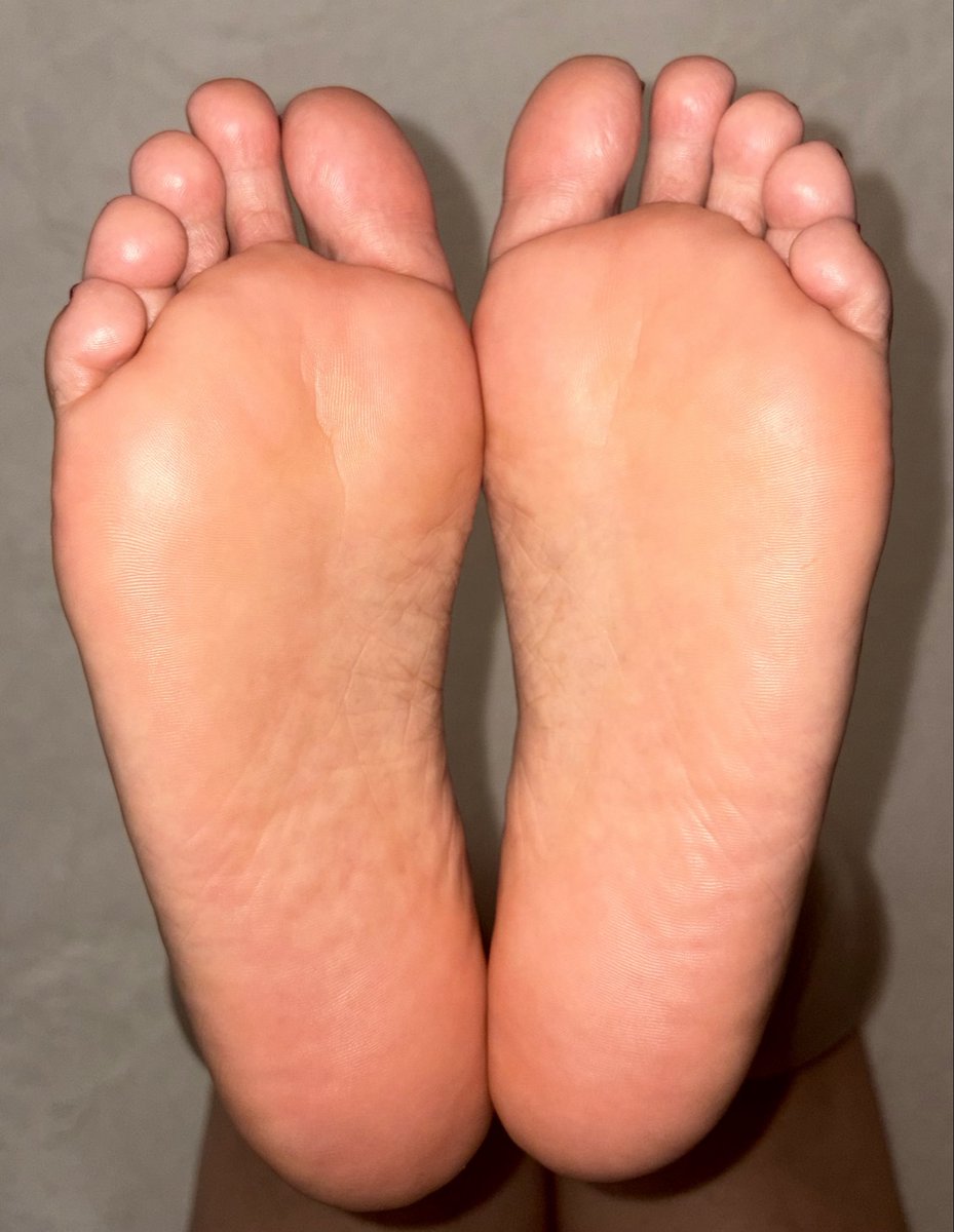 prettysteps55's tweet photo. You like soles. Come to my Onlyfans for more! Link in bio https://t.co/4m2yk2krsn