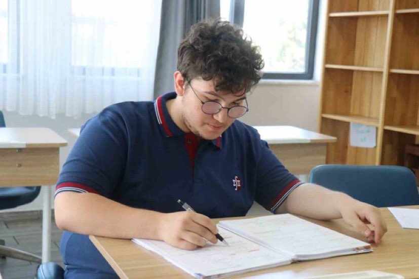 YKS'de İptal Edilen Soru Nedeniyle ÖSYM'ye Dava Açıldı