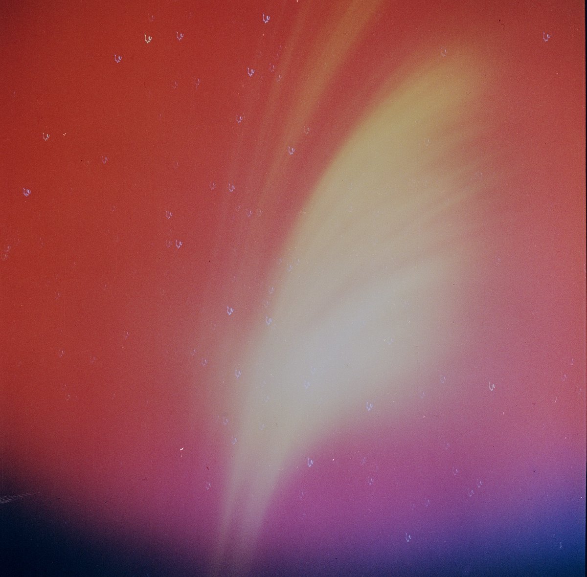 atomicarchive's tweet photo. July 8, 1962, at 11:00 p.m. the most powerful space nuclear explosion was carried out. Launched by a Thor missile, the 1.44 Mt W49 thermonuclear warhead was detonated at an altitude of 400 km above Johnston Atoll. The explosion caused an extremely powerful EMP and artificial aurora.