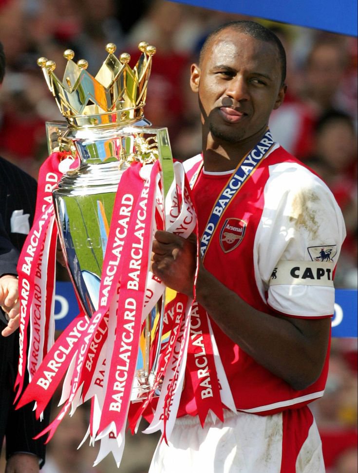 theArsenalmid's tweet photo. 2004. The season Arsenal rewrote English football history.
Led by captain Patrick Vieira, the Gunners lifted the Premier League trophy unbeaten — 26 wins, 12 draws, 0 defeats.
The Invincibles. A feat yet to be repeated. 🏆🔴⚪
#Arsenal #Invincibles #COYG https://t.co/l9NJjhowfD