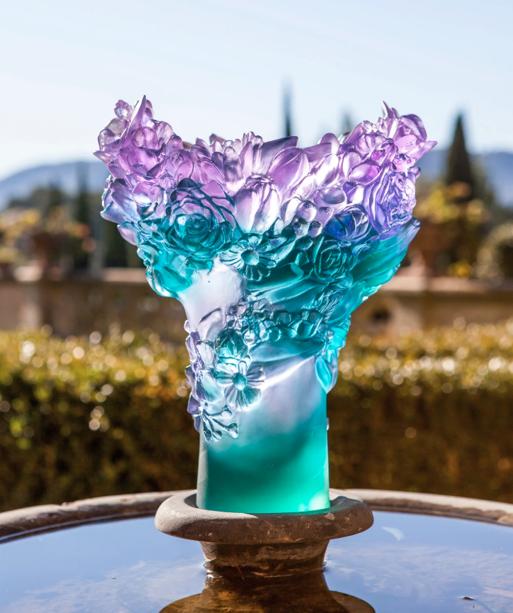 infinitybidcom's tweet photo. RARE find! 🚨 Daum France "Sweet Garden" Medium Vase in stunning violet &amp; turquoise crystal. Crafted using their signature pâte de verre technique. A museum-quality grail piece for art glass collectors. 💎✨

here: https://t.co/O6Gw4xdE3p https://t.co/1fQBJC9NRd