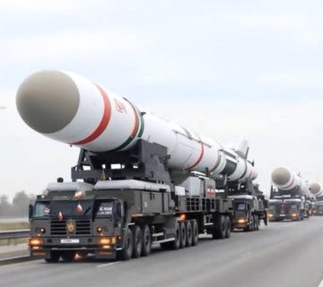 IranArmyMedia's tweet photo. These will be tested on Tel Aviv &amp; Haifa tonight. https://t.co/xA0WpVT1Je