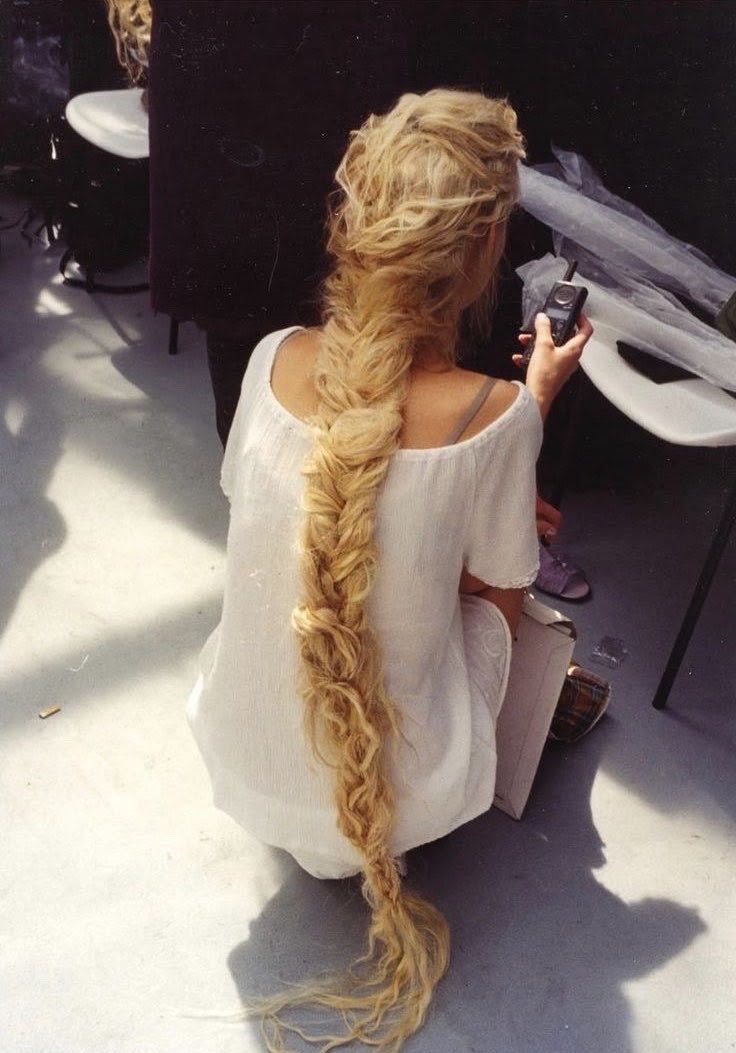 enduringeros's tweet photo. a hair like juliet capulet https://t.co/gM6H4En2hE