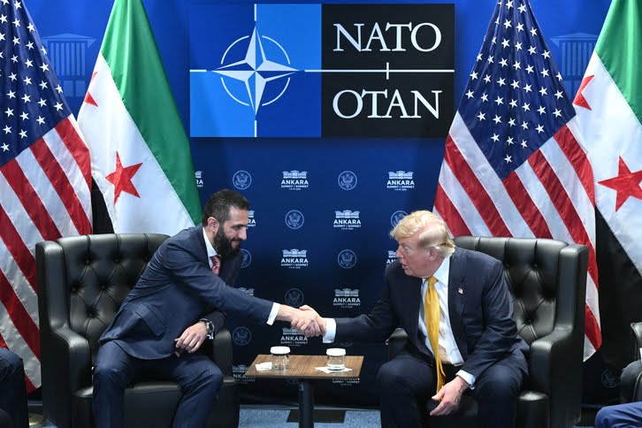 AnibalGarzon's tweet photo. Syria ya no es oficialmente un estado terrorista para EEUU, cuando es un regimen liderado por un terrorista islámico. 
Así es el imperialismo norteamericano: "Al-Jawlani puede ser un hijo de puta, pero es nuestro hijo de puta" https://t.co/IQYNtoBDdr
