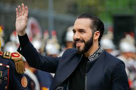 marquis_del's tweet photo. Coco: ¡Gracias por la información!

No lo sabía: Ahora entiendo de dónde viene el odio incontrolable de Ingrid Escobar hacia nuestro amado libertador Nayib Bukele. 🧐

Ella era la mujer del criminal conocido como el diablito de Hollywood.  😅😂🤣🤣😂😂 https://t.co/Cibrin9eaY