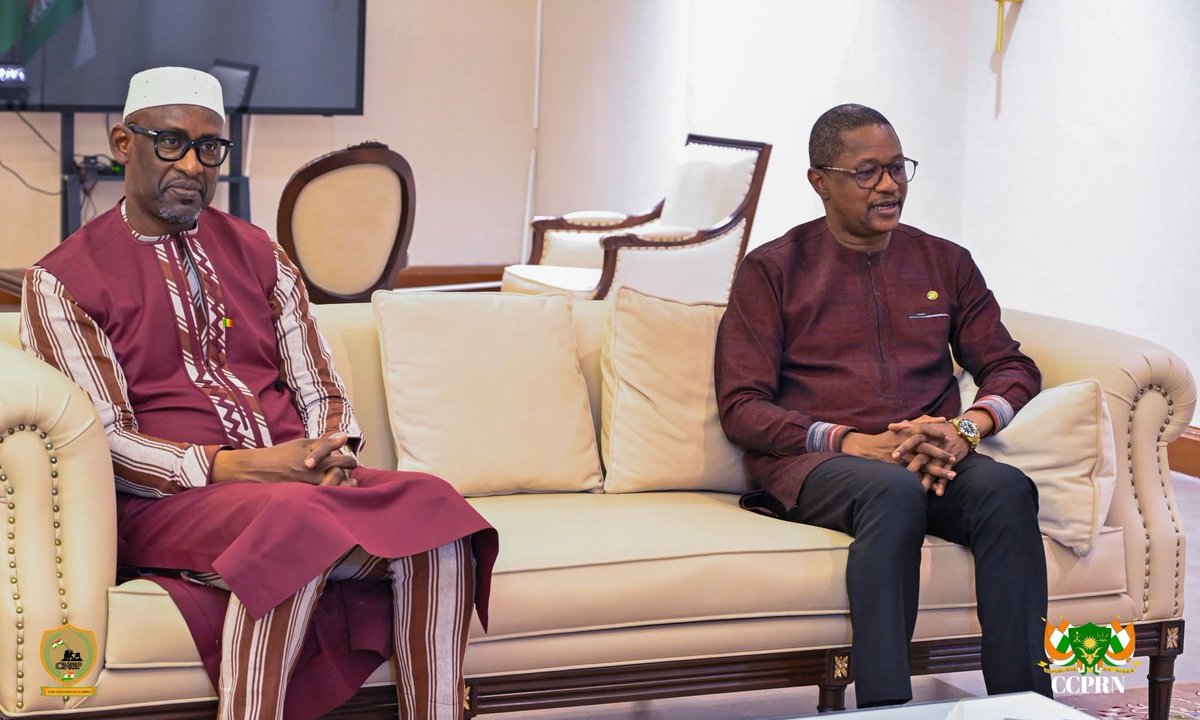 NigerAr's tweet photo. PALAIS DE LA PRÉSIDENCE | 🇳🇪

Son Excellence le Général d'Armée ABDOURAHAMANE TIANI, Président de la République, Chef de l'État, a accordé ce mercredi 08 juillet 2026 une série d'audiences au Palais de la Présidence.

Ces audiences interviennent en marge de la Deuxième Session des Consultations entre la Confédération des États du Sahel et la Fédération de Russie, tenue à Niamey.

D'abord, le Chef de l'État a reçu en audience les Ministres des Affaires Étrangères de la Confédération AES : S.E.M. Karamako Jean Marie TRAORÉ, Ministre des Affaires Étrangères, de la Coopération Régionale et des Burkinabè de l'Extérieur du Burkina Faso, et S.E.M. Abdoulaye DIOP, Ministre des Affaires Étrangères et de la Coopération Internationale du Mali.

Ensuite, le Président de la République a reçu conjointement les Ministres des Affaires Étrangères de la Confédération AES et de la Fédération de Russie: S.E.M. Sergueï LAVROV, Ministre des Affaires Étrangères de la Fédération de Russie, S.E.M. Karamako Jean Marie TRAORÉ et S.E.M. Abdoulaye DIOP.

Enfin, Son Excellence le Général d'Armée ABDOURAHAMANE TIANI a accordé une audience à S.E.M. Sergueï LAVROV, Ministre des Affaires Étrangères de la Fédération de Russie, accompagné du Vice-Ministre Russe des Affaires Étrangères et de l'Ambassadeur de la Fédération de Russie au Niger.

Ces audiences se sont déroulées en présence de S.E.M. Bakary Yaou SANGARÉ, Ministre des Affaires Étrangères, de la Coopération et des Nigériens à l'Extérieur, de Dr Soumana BOUBACAR, Ministre, Directeur de Cabinet du Président de la République, Chef de l'État, Porte-Parole du Gouvernement, et de  l'Ambassadeur Illo ADANI Conseiller Chargé des Questions Stratégiques et Diplomatiques du Président de la République, Chef de l'État.