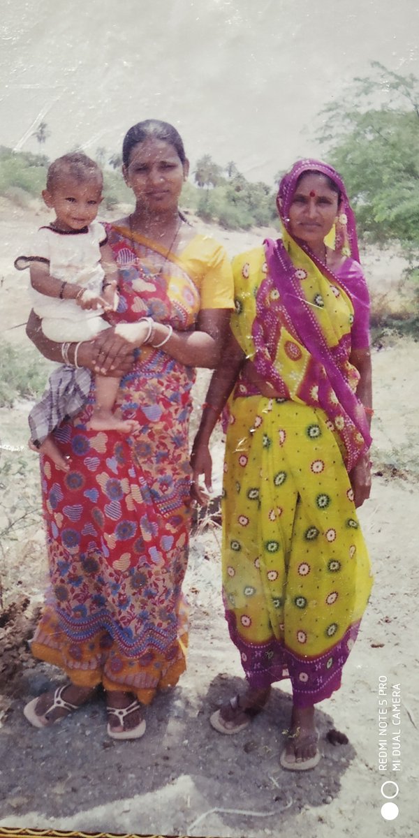 dhavu112's tweet photo. Back when my main job was just looking cute and being held by the two most important women in the family. 

Clearly, I took my job very seriously. 💅❤️

#FamilyTime #Grandma #Mom https://t.co/DuvoYfuvXF