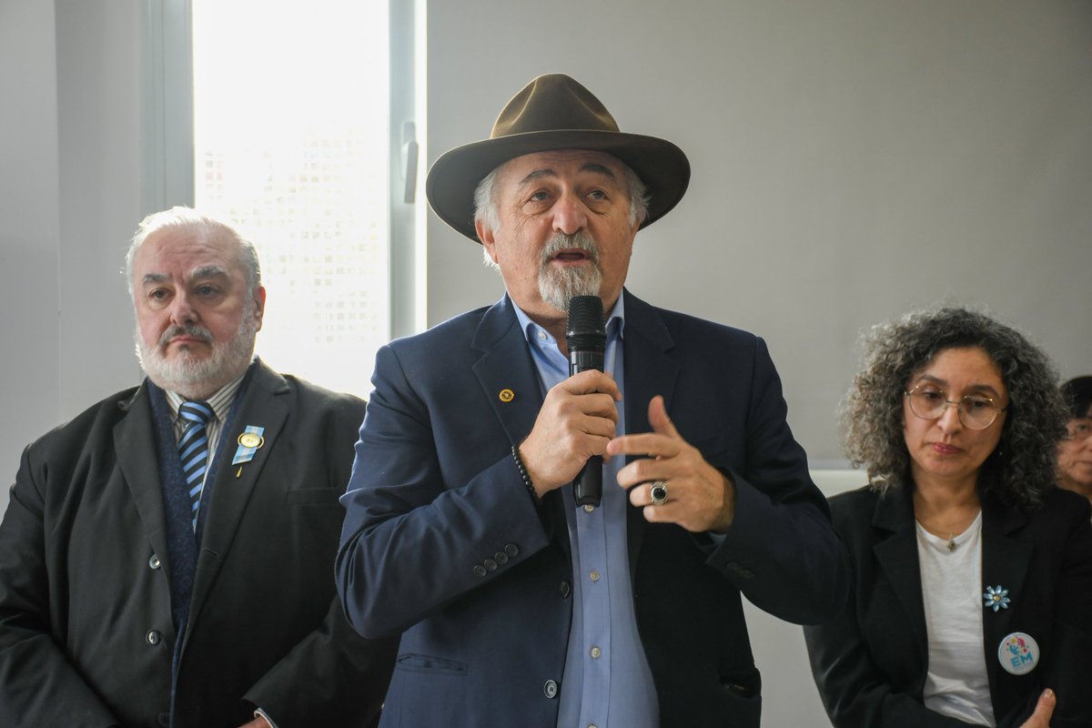 Comodoro Conocimiento tweet media