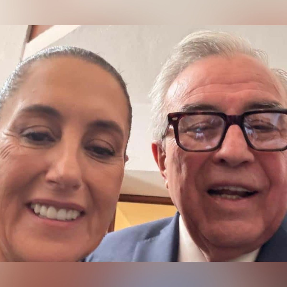 marcelcarrillog's tweet photo. ¿Quién detesta más a los mexicanos?

•Eduardo Feinmann, periodista argentino que dijo que nos odiaba.

•Claudia Sheinbaum, que nos empobreció y nos entregó al crimen organizado.

Los escucho. https://t.co/8qaH7FVBf1