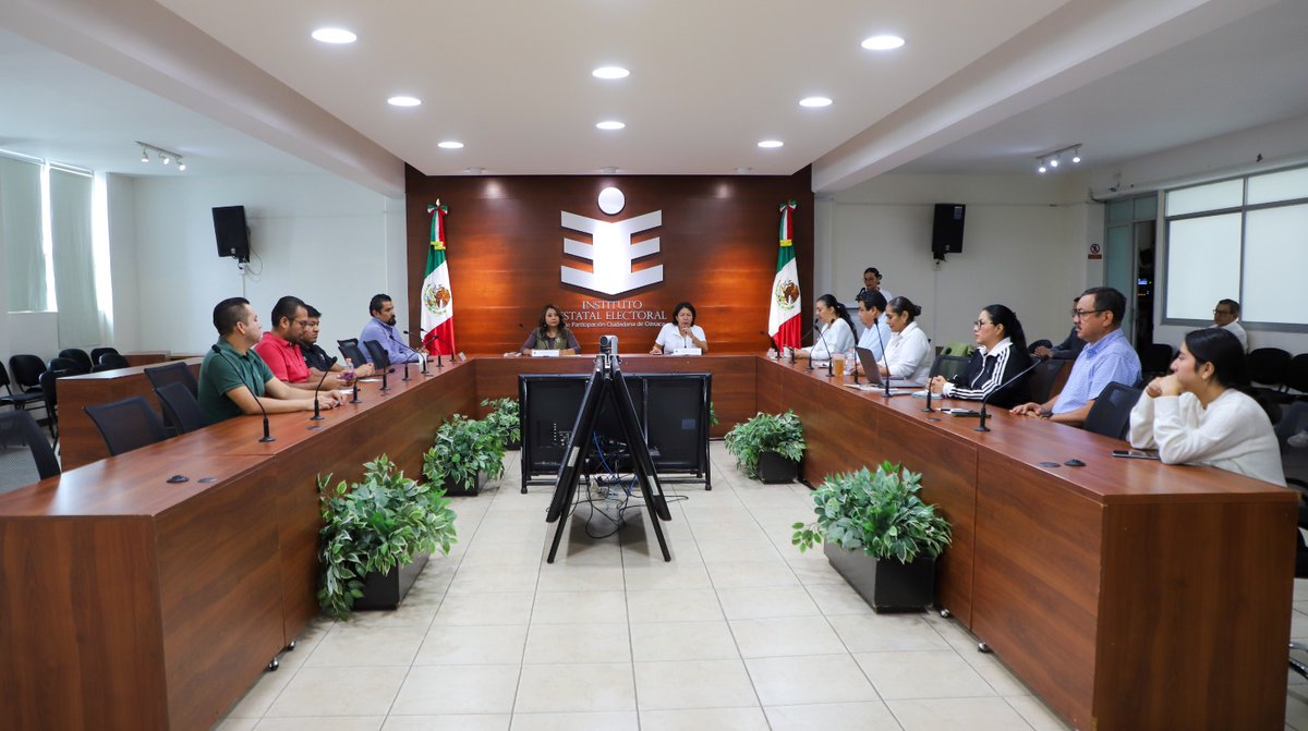IEEPCO's tweet photo. 💻Este día, inició el curso -virtual- de capacitación "Claves para el Proceso Electoral del Poder Judicial Local: Experiencias, retos y aprendizajes desde el @ople_Ver", impulsado por la Presidenta de la Comisión de Comunicación, @AnaM_M7A y dirigido al funcionariado del #IEEPCO. https://t.co/q5pG1roCzZ