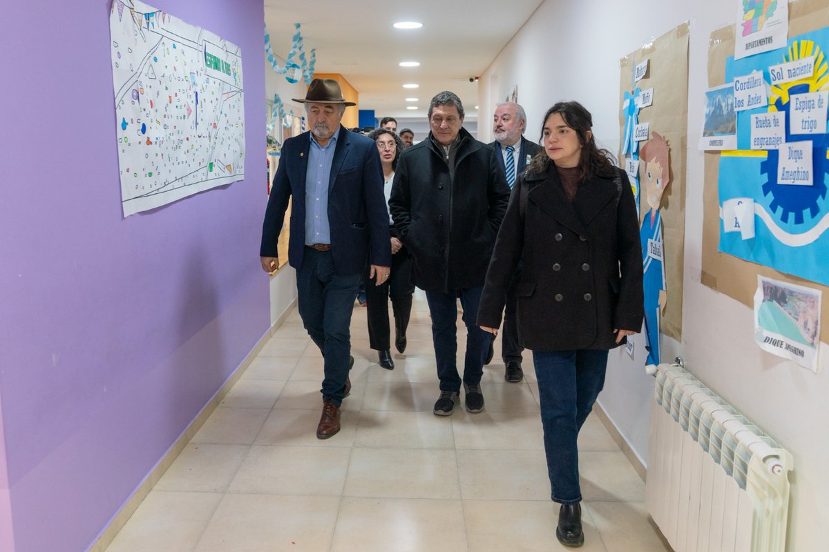 Comodoro Conocimiento tweet media
