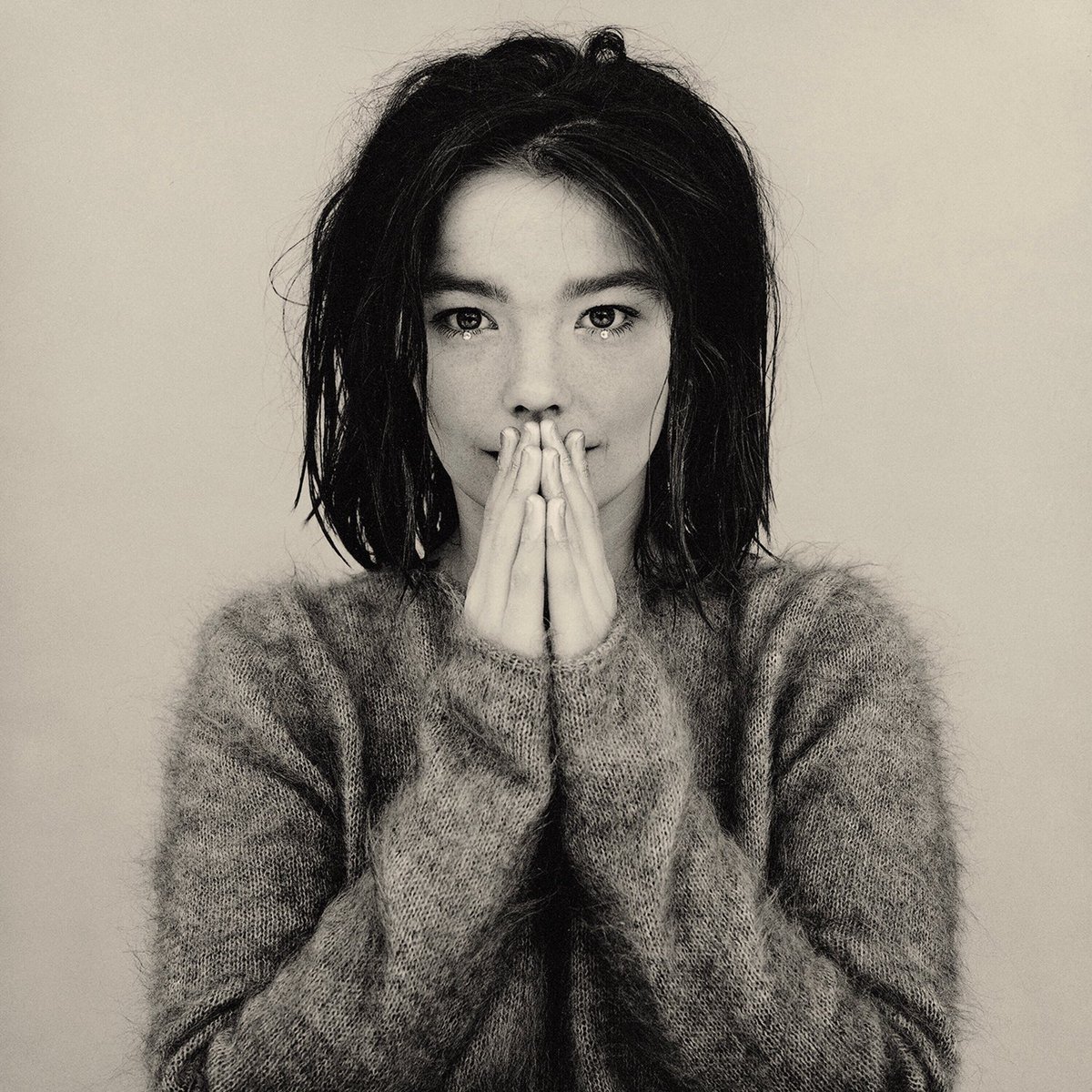 💿 Album Review #596 “Debut” — Björk 🦢✨ 🟢 7.3 Released: 5 July