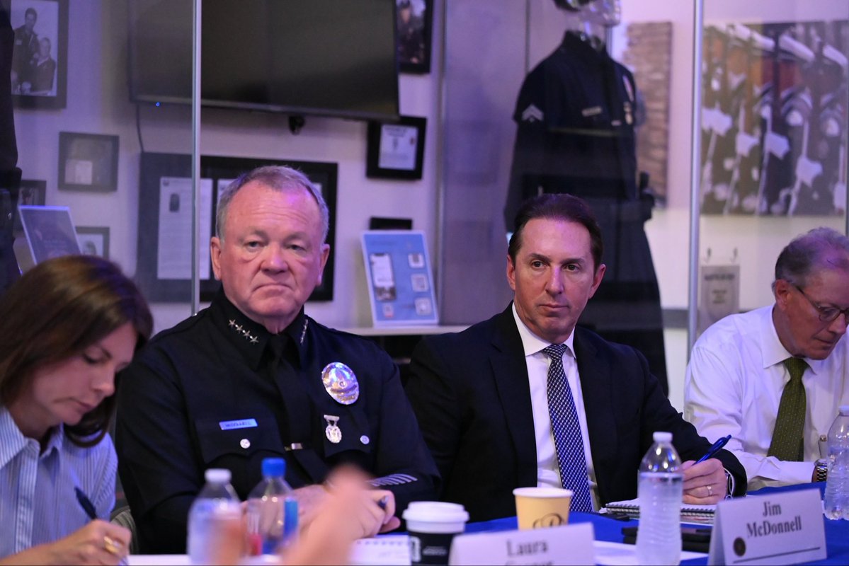 DepSec_Edgar's tweet photo. Honored to speak at the Law Enforcement Partners Council meeting in Los Angeles about the vital role of our local law enforcement in the Homeland Security Task Force.

This collaboration is essential for information sharing, problem solving, and elevating threats from local field offices to national leadership.

Thanks to @POTUS, @SecMullinDHS, and @DAGToddBlanche, #HSTF is harnessing federal, state, and local partnerships for the largest campaign against transnational crime in U.S. history.