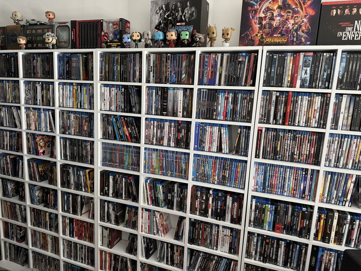 KittenByKitten's tweet photo. Physical media forever 💿✨ https://t.co/vyvqQG7eXe