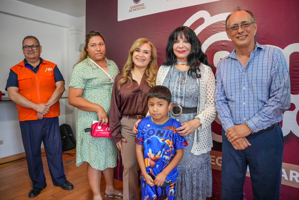NormaMXL's tweet photo. La inclusión se construye sumando voluntades. Hoy, gracias a @DIFMEXICALI , FUNDACIÓN MVS y @Tiendas_OXXO , 200 personas recibirán un auxiliar auditivo que transformará su calidad de vida. https://t.co/J9b8MqzBgR