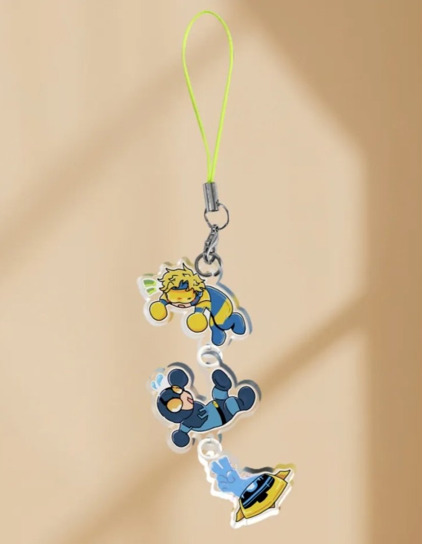 Kuolf_'s tweet photo. actual phone charm image https://t.co/QI7haRNGBM