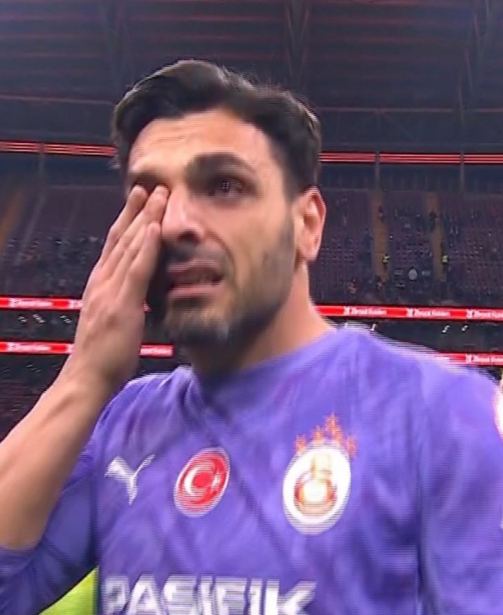 ninoo_1905's tweet photo. Her şeyi geçtim bu iki adam nasıl hala Galatasaray'da neden sırf transfer yapmaya iş çıkmasın diye asla performans vermeyen vasat topçular takımda tutuluyor https://t.co/sK6YWBSKQ4